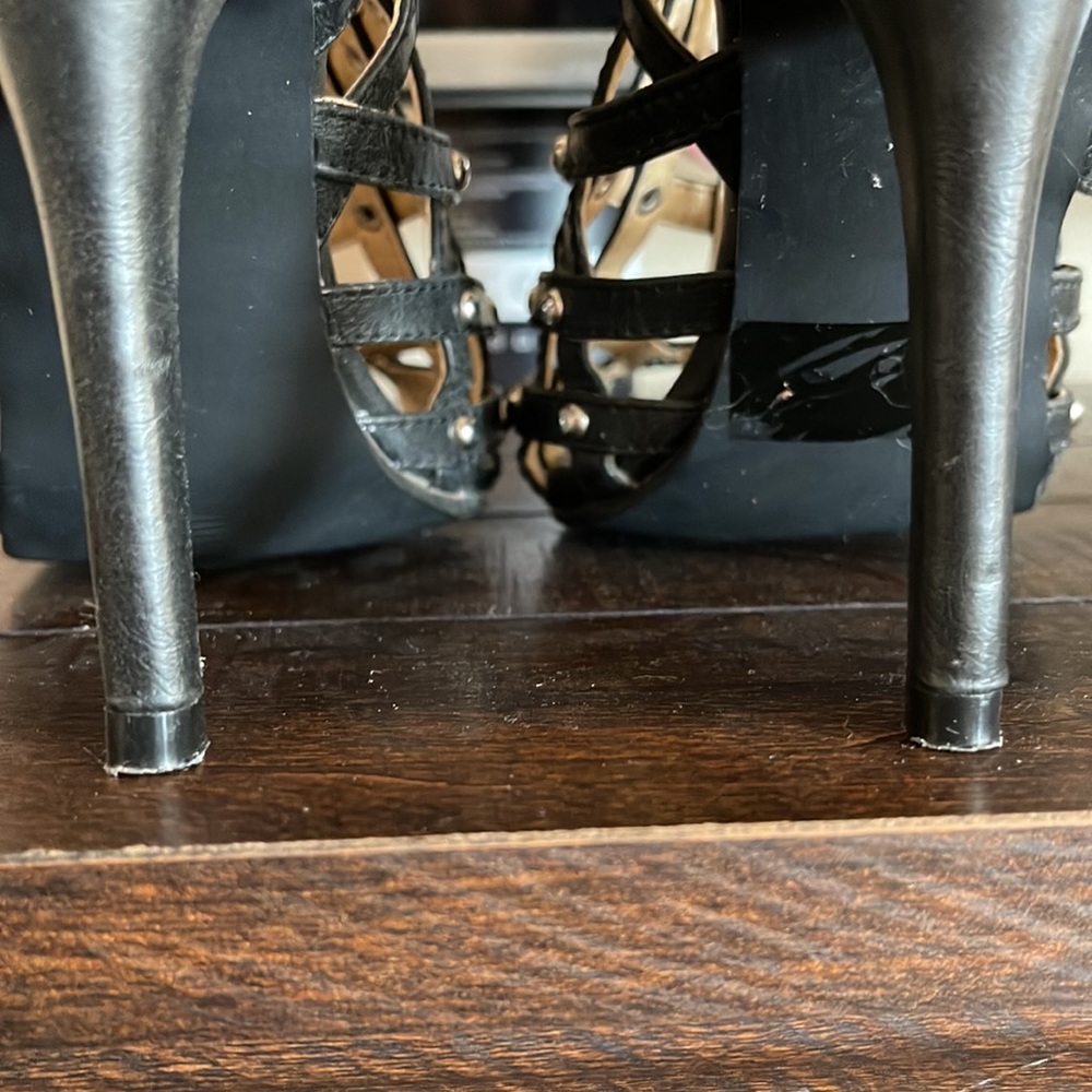 Pulse Shoes - Picture 3 of 8